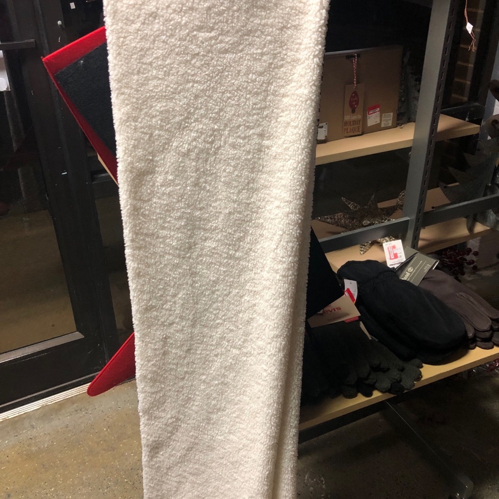 Faux Shearling Stole/scarf - Picture 13 of 16